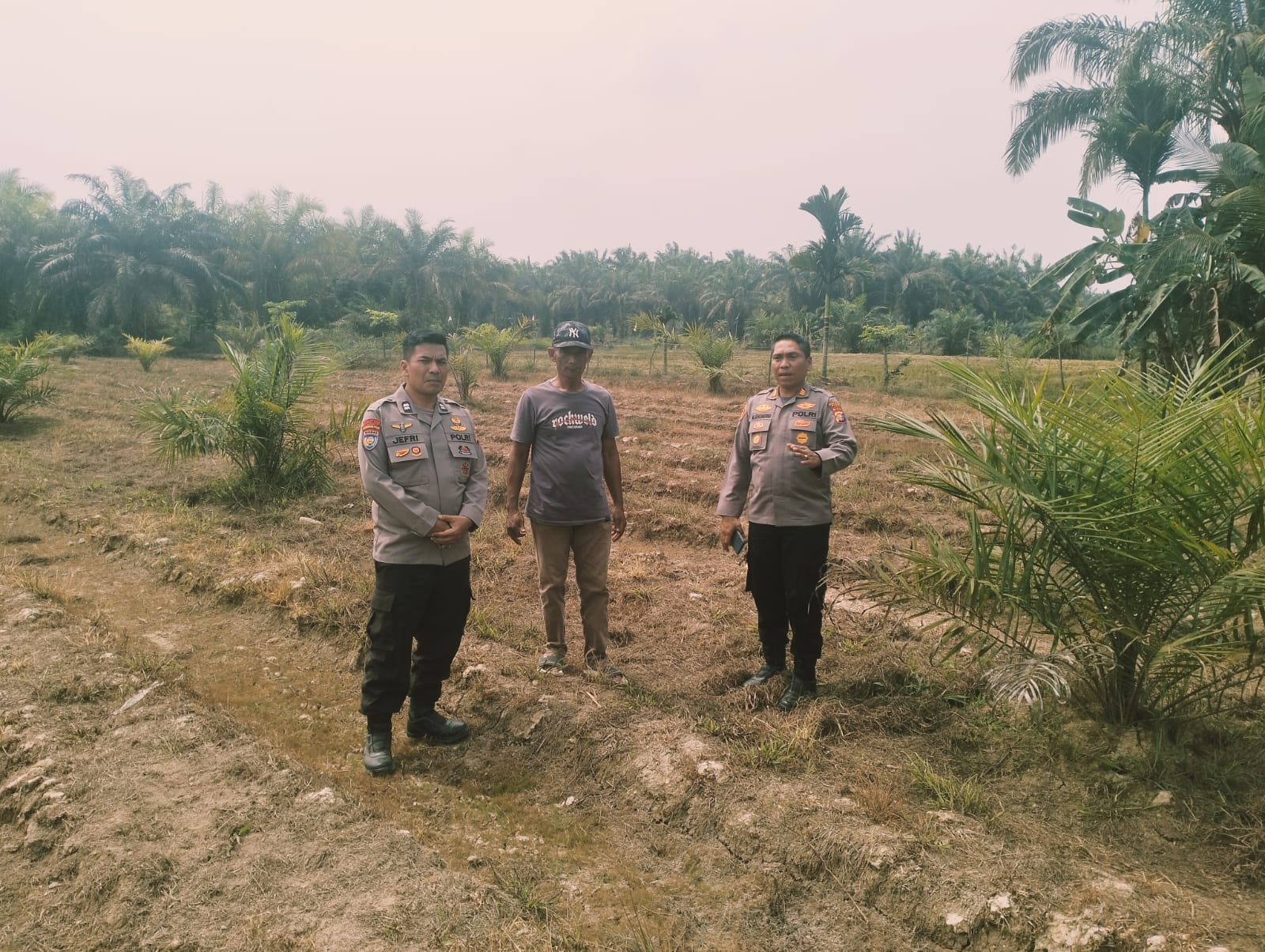 Polsek Bungaraya Cek Lahan Rencana Penanaman Jagung Pipil Kuartal III di Kampung Jayapura