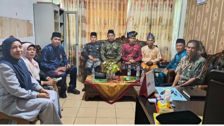 Laksanakan Program BRUS, Penyuluh Agama Islam Sungai Apit Gandeng SMAN 1